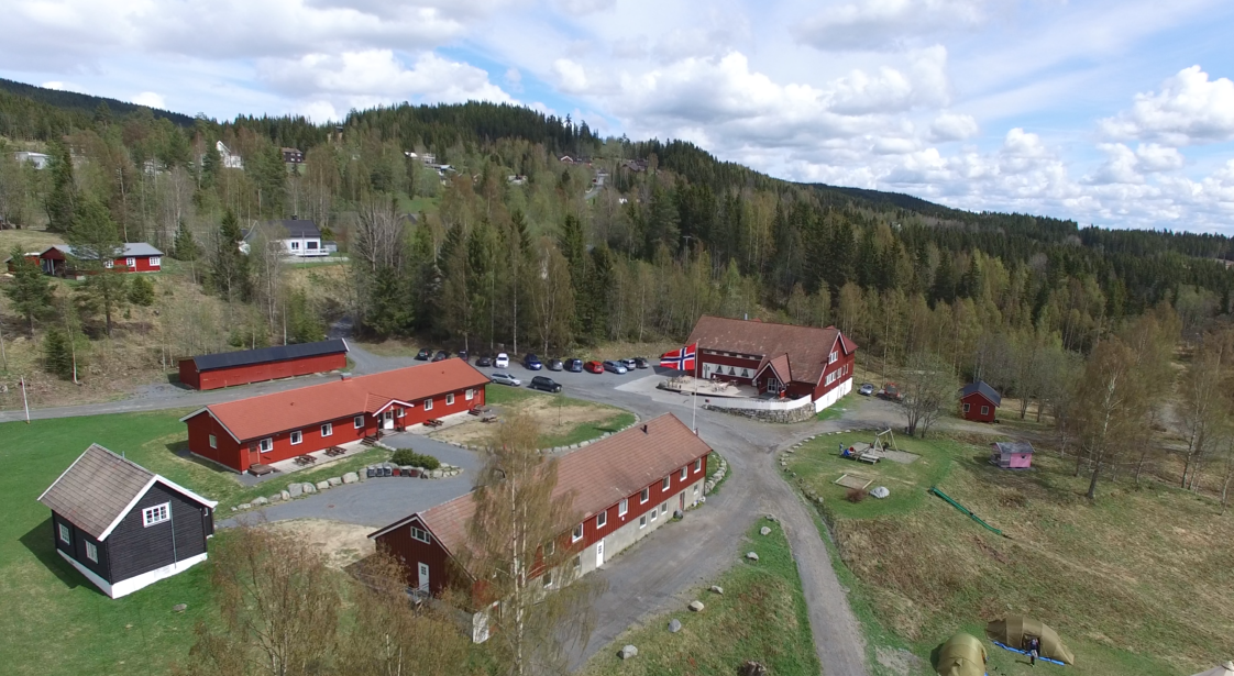 Oversikt tunet Camp Sjusjøen